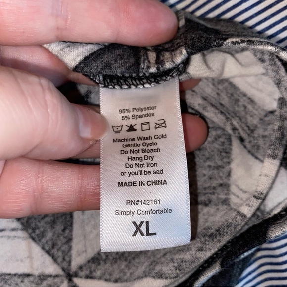 LuLaRoe Long-Sleeved Hudson Unisex Top -Size XL (18-20) -Black/white/grey design - Picture 7 of 9